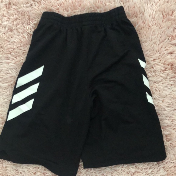 Adidas short - Picture 3 of 3